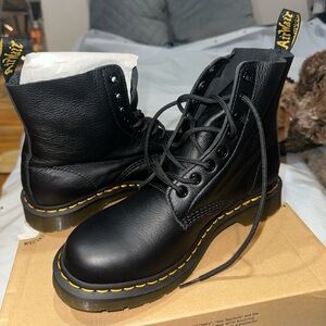 BRAND NEW ORIGINAL DR. MARTENS!!!